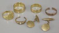 Lot 35 - Two 18ct gold wedding rings