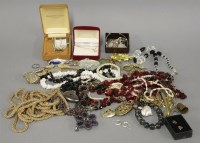 Lot 56 - Assorted silver and costume jewellery