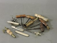 Lot 277 - A collection of corkscrews
