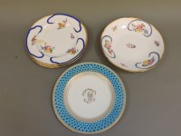 Lot 423 - A pair of Minton cabinet plates