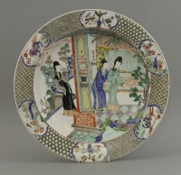 Lot 410 - A famille verte plate