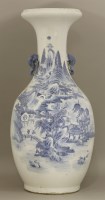Lot 36 - A blue and white Vase