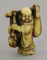 Lot 361 - An attractive ivory Netsuke