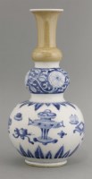 Lot 17 - A blue and white triple gourd Vase