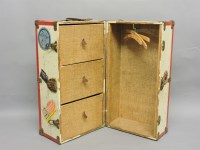 Lot 457 - A child's novelty steamer trunk