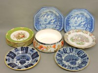 Lot 371 - Ceramics