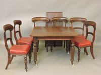 Lot 626 - A Victorian mahogany wind out dining table