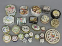 Lot 217 - A collection of twenty-six Bilston and Battersea enamels