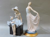 Lot 224 - Lladro figures