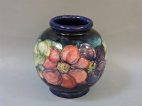 Lot 286 - A William Moorcroft vase