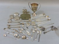 Lot 101 - A parcel of silver items
