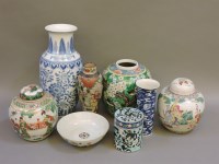 Lot 535 - A collection of late 19th/20th century Chinese porcelain