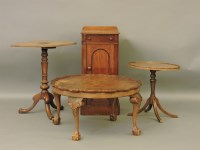 Lot 616 - A 1930s coffee table