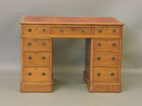 Lot 631 - A Victorian pedestal desk