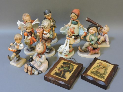 Lot 1266 - Ten various Hummel figures