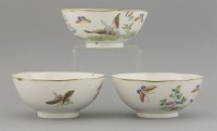 Lot 80 - A set of three famille rose Bowls