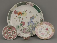 Lot 78 - A famille rose Dish