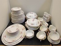 Lot 215 - A Shelley dinner service