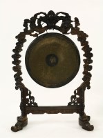 Lot 424 - A hardwood dinner gong