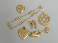 Lot 23 - A 9ct gold heart shaped locket