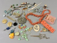 Lot 56 - A quantity of costume jewellery