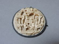 Lot 70 - A Chinese ivory brooch