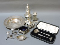 Lot 94 - A modern silver dish