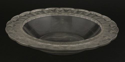 Lot 126 - A Lalique clear glass dish