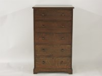 Lot 332 - An oak five drawer chest