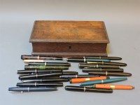 Lot 36 - A collection of fountain pens