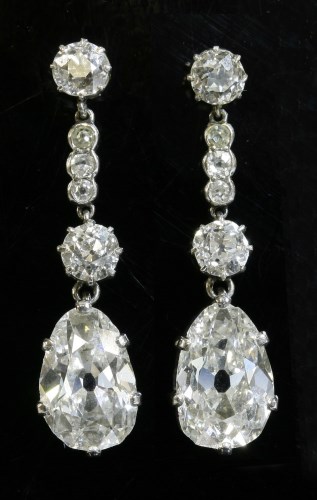 Lot 342 - A pair of diamond drop earrings