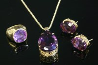 Lot 467 - An amethyst pendant