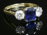 Lot 554 - An 18ct two-colour gold