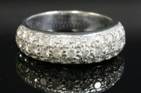 Lot 565 - A white gold