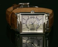 Lot 625 - A gentlemen's stainless steel Universal Genève Microtor Cabriolet automatic strap watch