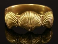 Lot 309 - A Victorian hinged gold bangle