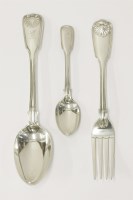 Lot 126 - A George IV/Victorian silver fiddle thread and shell pattern part flatware service