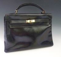 Lot 385 - An Hermès 'Kelly' 32cm handbag