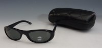 Lot 76 - A pair of Chanel sunglasses