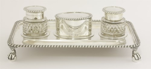 Lot 190 - An Edwardian silver inkstand