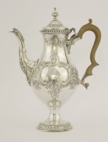 Lot 59 - A George III silver coffee pot