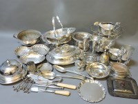 Lot 284 - ##A box of silver plated items