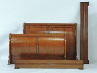 Lot 530 - ##A modern king size mahogany head and tail board