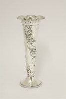 Lot 103 - An Edwardian silver vase