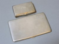 Lot 91 - A modern silver snuff box