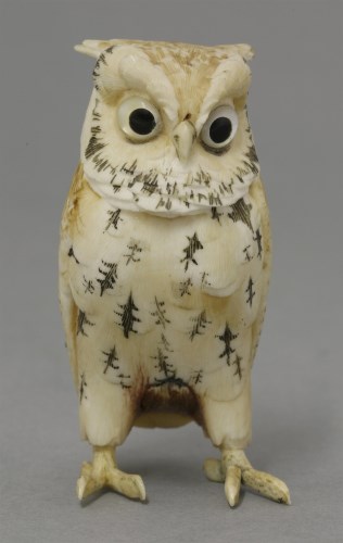 Lot 62 - An early 20th century bone owl