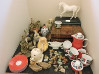 Lot 231 - A quantity of miscellaneous ceramics and collectables