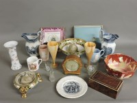 Lot 255 - Assorted items