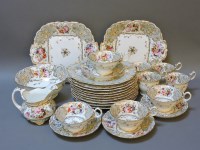 Lot 231 - An English part teaset