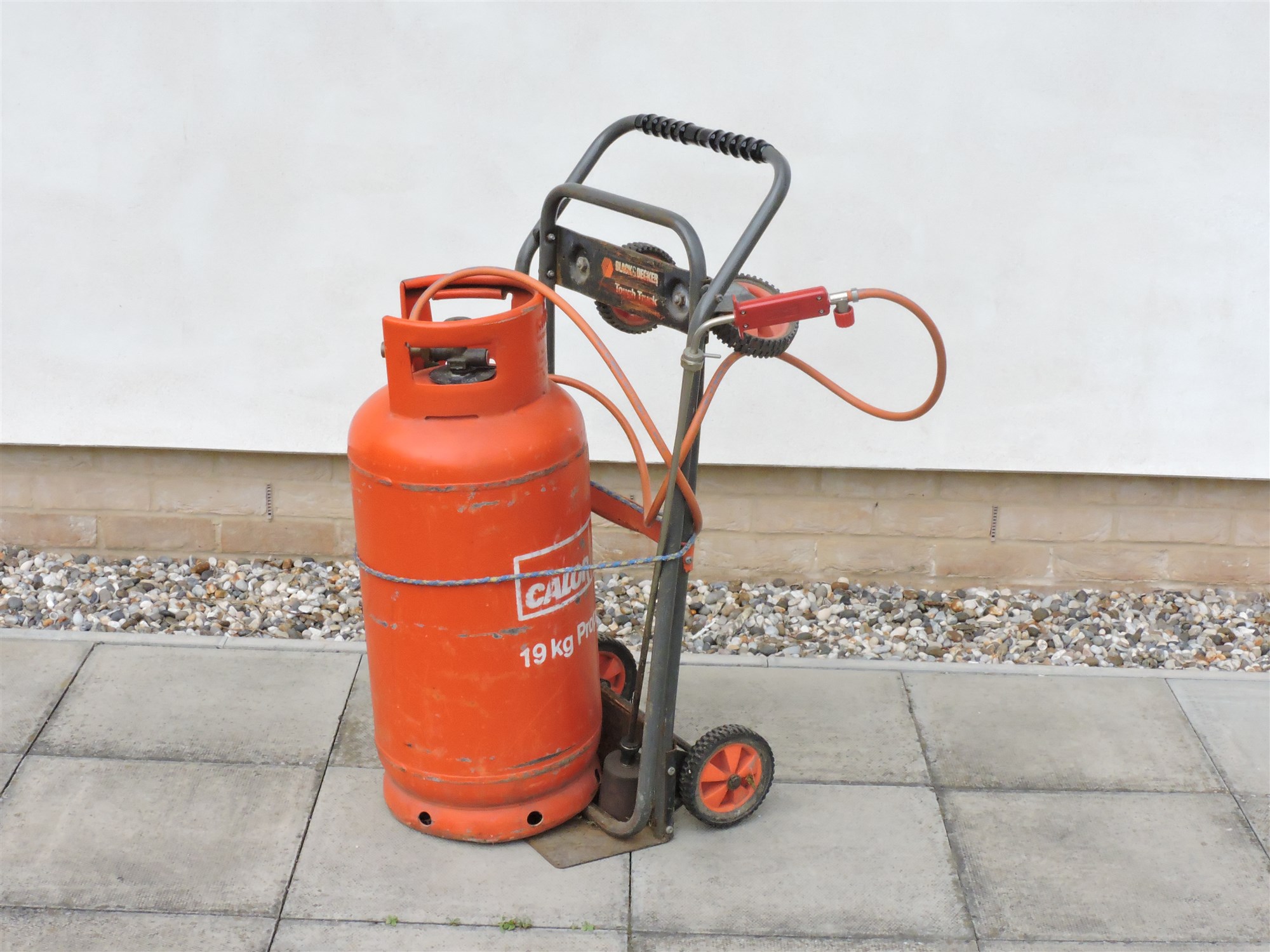 Lot 523 A Calor Gas weed gun